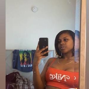 Meet your Posher, Tynaja